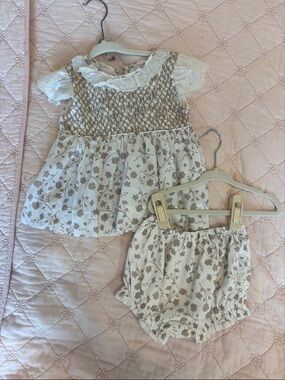 Unbranded Cream & Tan Floral Baby Matching Underwear Set